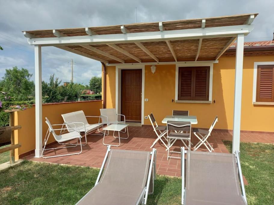 Villa La Casina Di Campagna Tra Cecina E Bibbona Exterior foto